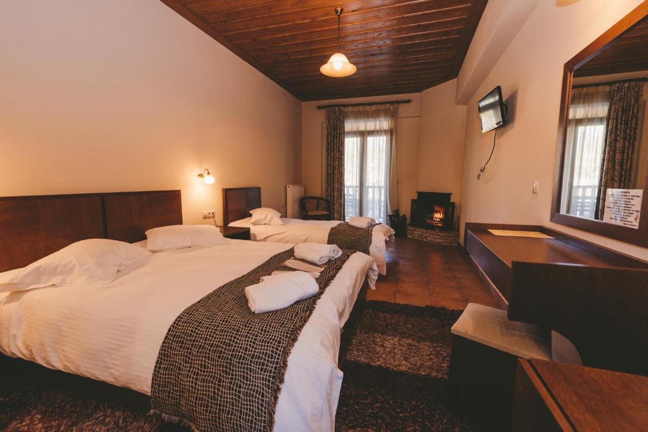Thea Mainalou Hotel Vytina Exterior photo