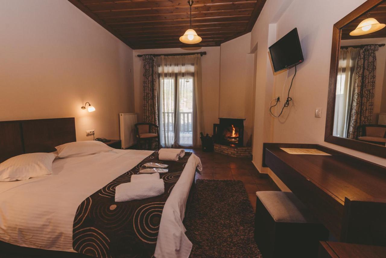 Thea Mainalou Hotel Vytina Exterior photo